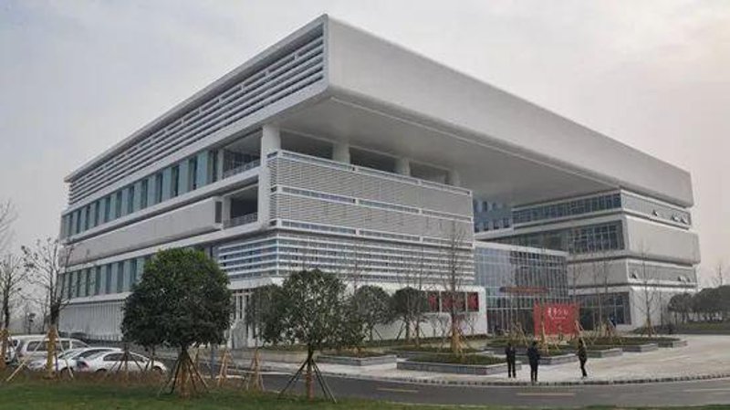 城市脉动中的家搬之旅:潜江居民的一站式搬家指南